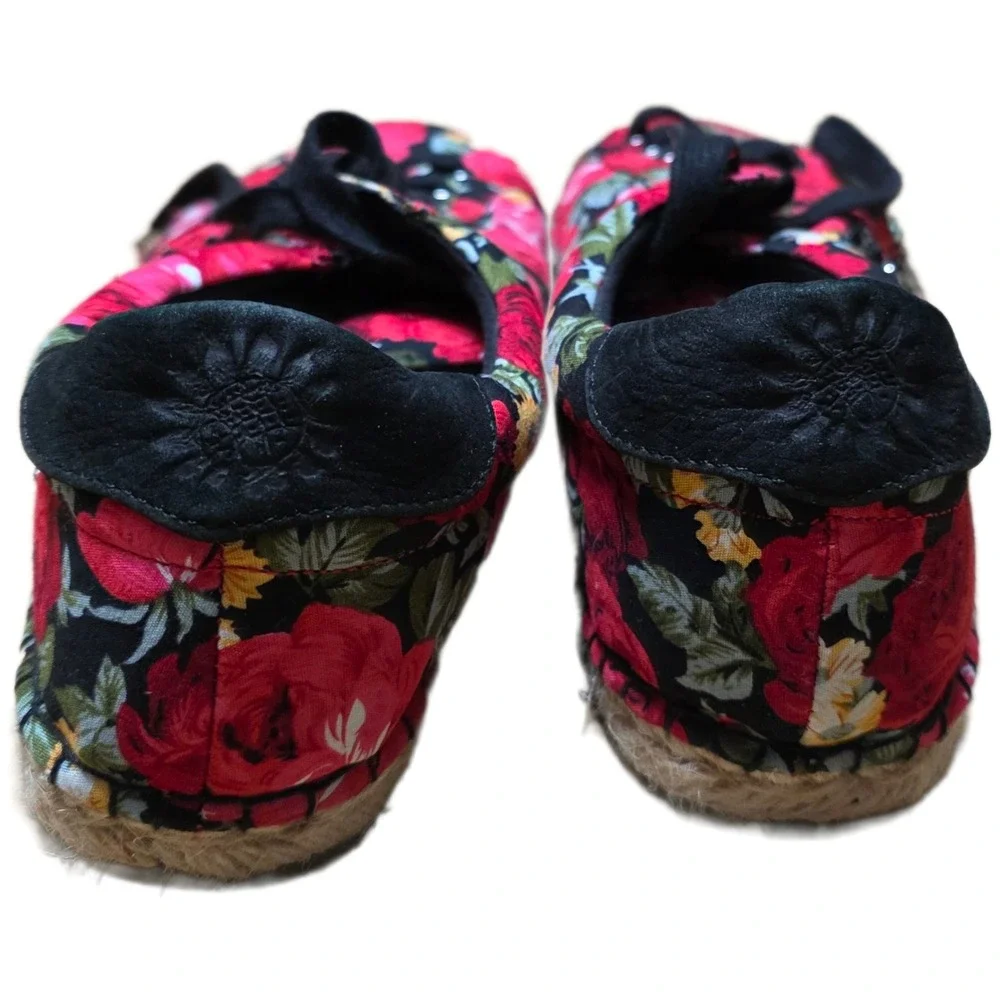 Yellow Box‎ Floral Espadrille Sneakers Women's Size 8.5 Red With Rhinestones